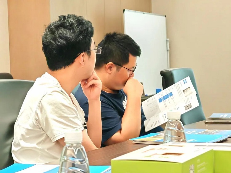 尤特森與深圳機(jī)械設(shè)計(jì)院交流會(huì)畫上完美句號(hào)