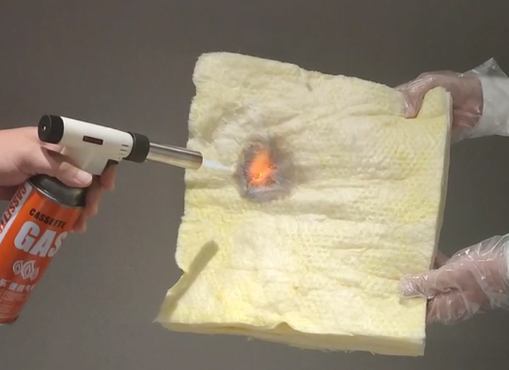 巖棉保溫板和玻璃棉板怎么選擇?兩者有什么區(qū)別